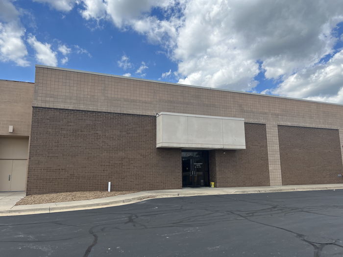 Hampton Towne Centre (Hampton Square Mall) - July 31 2022 (newer photo)